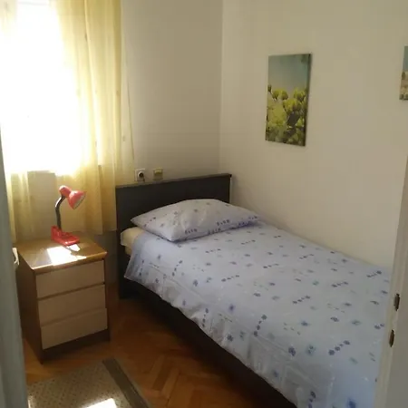 Lucija Appartement *